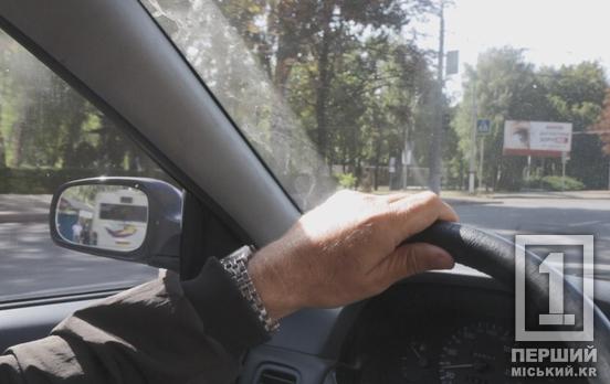 Нові авто в Україні отримають екостікери: що це значить