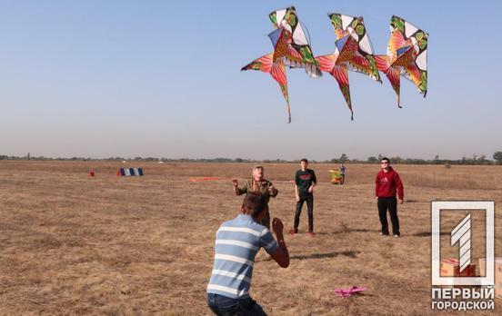 Юноши из Кривого Рога заняли призовые места в соревнованиях по запуску воздушных змеев