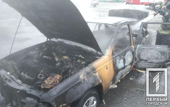 На выходных в Кривом Роге сгорел автомобиль