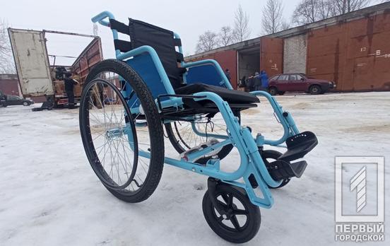 Гуманитарная помощь: Кривой Рог получил 550 инвалидных колясок для учреждений, предоставляющих услуги маломобильным горожанам