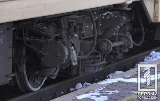 В поезде, который следует через Кривой Рог, обнаружили дефект колеса