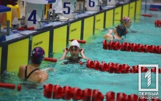 Золото, серебро и бронза: спортсмены Кривого Рога заняли призовые места Чемпионата Украины по плаванию