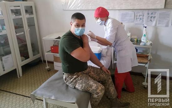 От коронавируса начали вакцинировать военнослужащих 17-й отдельной танковой бригады им