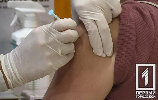 32% работников сферы образования Кривого Рога прошли полный курс вакцинации