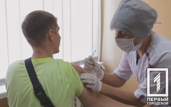 Більше 50 тисяч жителів Кривого Рогу двічі вакцинувалися від COVID-19