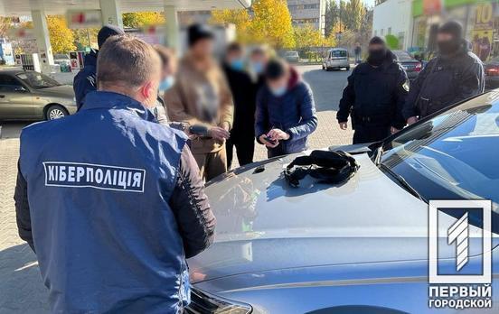 Збитків на понад мільйон: на Дніпропетровщині затримали колишнього працівника мережі супермаркетів, який зливав конфіденційну інформацію конкурентам