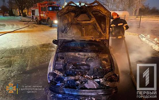 Упродовж двох днів у різних частинах Кривого Рогу згоріли дві автівки