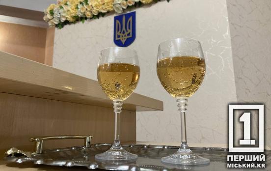 Дніпропетровщина потрапила у ТОП-5 областей, де найбільше одружилося пар за тиждень