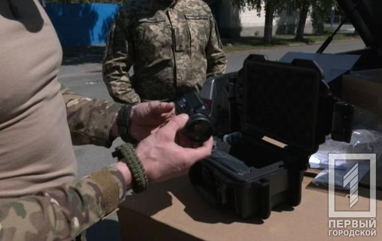 Метинвест передал 1 000 комплектов амуниции спецназа для ГУР МО Украины