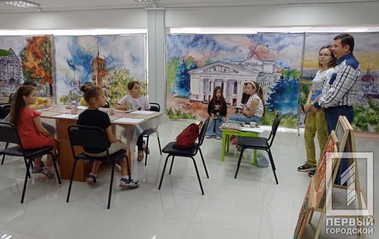 У Кривому Розі для дітей-переселенців з Маріуполя провели художній майстер-клас