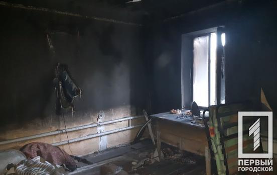 У Кривому Розі рятувальники знайшли обгорілий труп під час ліквідації пожежі
