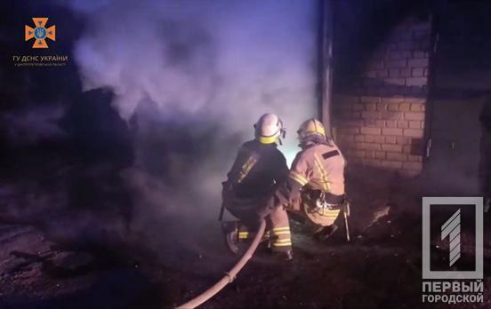 Во время ликвидации пожара в одном из гаражей Покровского района Кривого Рога спасатели нашли бездыханное тело мужчины