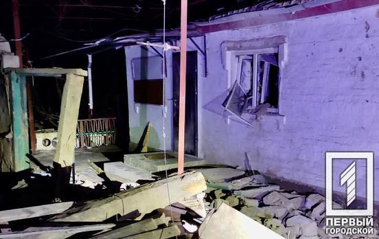 50 ворожих снарядів вдарили по трьом громадам Нікопольщини вночі