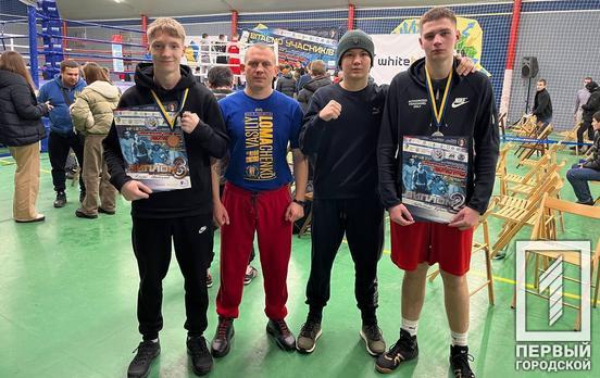 Два срібла та бронзу здобули криворізькі боксери на Чемпіонат України