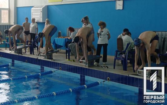 «Объединённые ради победы»: в рамках благотворительного марафона в Кривом Роге стартовал городской чемпионат по плаванию среди юниоров