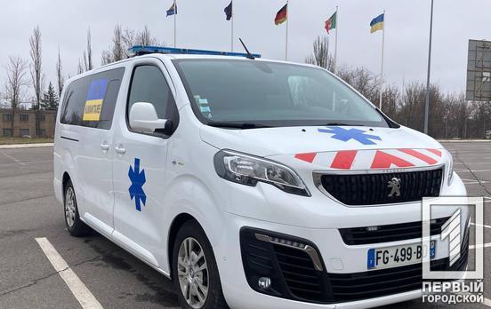 2 000 километров из Франции в Кривой Рог: волонтёрам передали новую машину, которая оборудована современными приборами для эвакуации людей из освобождённых и прифронтовых территорий
