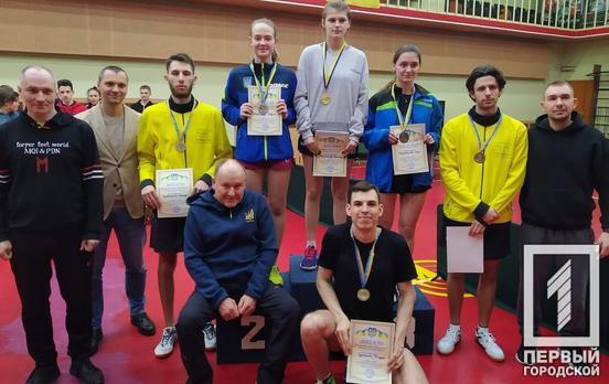 Шесть медалей везут домой спортсмены Кривого Рога с областного чемпионата по настольному теннису