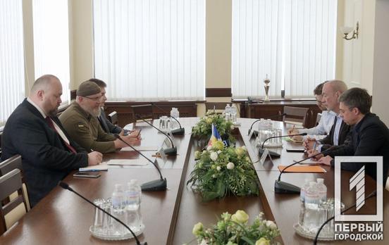 Глава Совета обороны Кривого Рога Александр Вилкул встретился с Послом Франции в Украине Этьеном де Понсеном