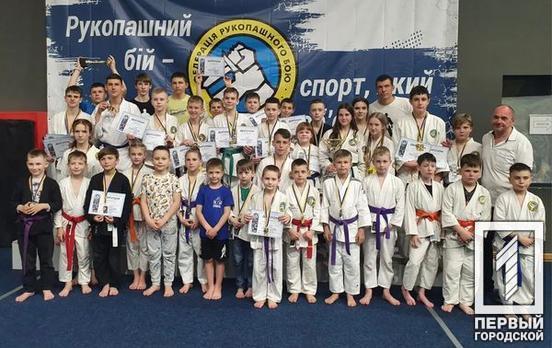 Криворожские спортсмены почтили память земляка Вадима Сотникова и завоевали 33 награды на областном турнире по рукопашному бою