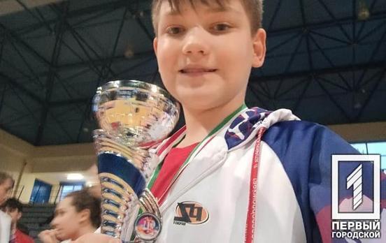 Срібло на чемпіонаті з тхеквондо: юний борець із Кривого Рогу продовжує підкорювати італійські п’єдестали
