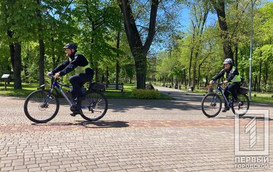 Раскрыли 15 уголовных правонарушений: в Кривом Роге подвели итоги первого месяца работы велопатруля