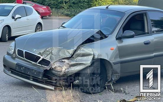 Не поступився дорогою: у Кривому Розі зіткнулися Honda та Lanos