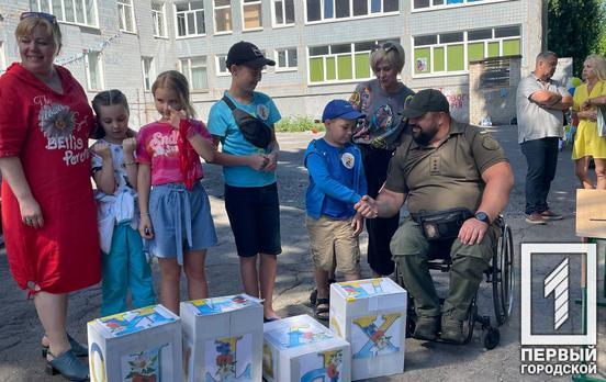 Танці, співи, естафети й аквагрим: на майданчику літнього відпочинку пройшов квест «Я люблю Україну»