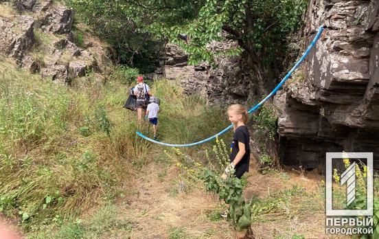 В Кривом Роге отгремел эко-выходной на скале Малая Орлинка