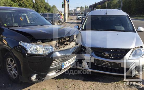 У Металургійному районі Кривого Рогу сталося потрійне ДТП