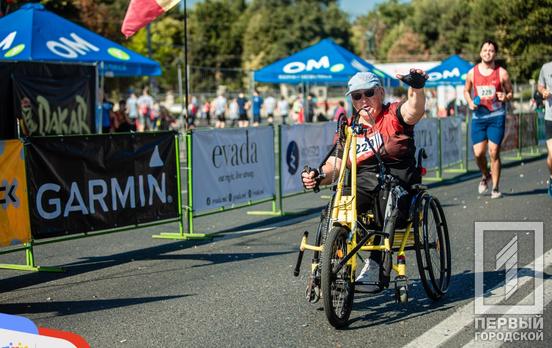 Підкорювачки міжнародних марафонів: дві криворіжанки завоювали медалі на змаганні для людей з інвалідністю у Кишиневі