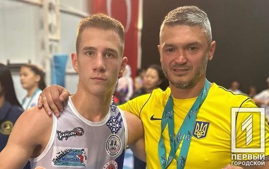 Криворожец Дмитрий Руденок завоевал серебро на мировом чемпионате по тайскому боксу