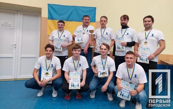 Криворіжці Артем Коваль та Василь Лях стали абсолютними чемпіонами України з шахів