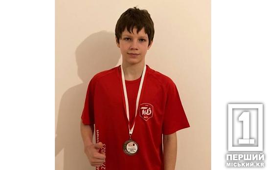 Юный пловец из Кривого Рога Лев Бабаков завоевал бронзу на соревнованиях в Берлине