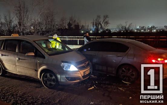 Столкнулись на встречной полосе: в Кривом Роге произошло ДТП с участием Opel и Honda