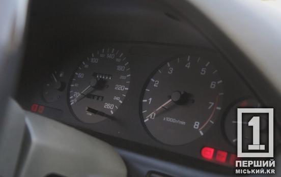 Тисячні штрафи і позбавлення права керування: у Кривому Розі суд визначив покарання 54 порушникам ПДР