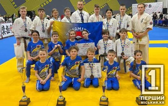 Высокие результаты на всеукраинских соревнованиях по киокушинкай каратэ: криворожане привезут из Днепра 13 наград