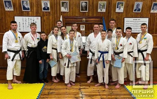 Сенсационный успех: криворожане завоевали 56 наград на Чемпионате Украины по традиционному каратэ