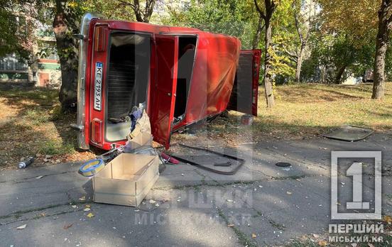 У водителя сегодня второй «день рождения»: на «Горняцком» ВАЗ перевернулся на бок