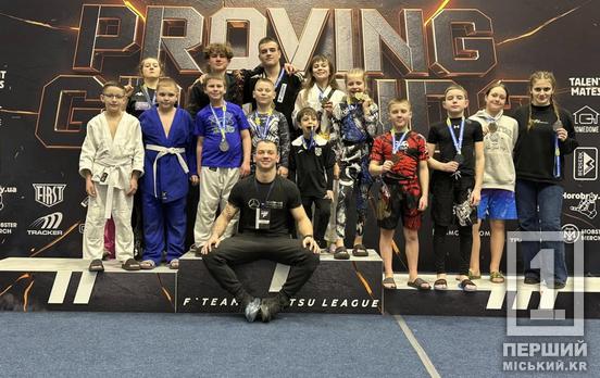 Нові перемоги «KANИN TEAM»: криворізькі джиу-джитсери привезли з Дніпра майже два десятки нагород