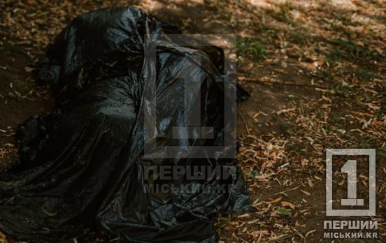 Повішення на вулиці: на ПівдГЗК перехожі побачили труп чоловіка