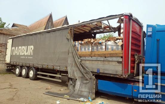 Побачив небезпеку у крупах та спагетті: на Херсонщині російський дрон атакував вантажівку з гуманітаркою з Кривого Рогу