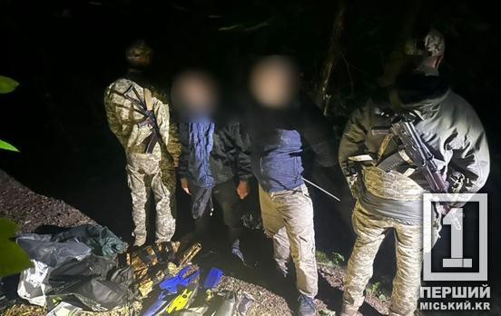 Ласты не помогли доплыть до Молдовы: жителей Днепропетровщины обнаружили пограничники