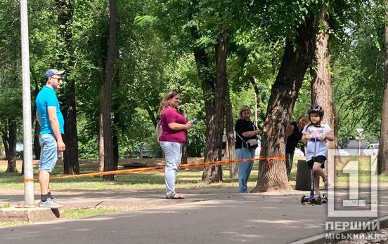 Ветер в волосах и радость в душе: горожане наблюдали за первой детской гонкой от центра «ЯМариуполь