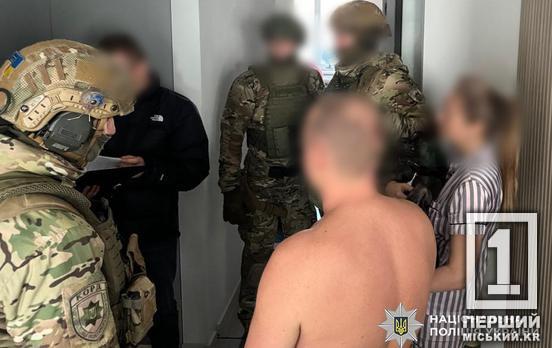 24 млн збитків та китайські низькосортні товари покупцям: на Дніпропетровщині викрили групу аферистів