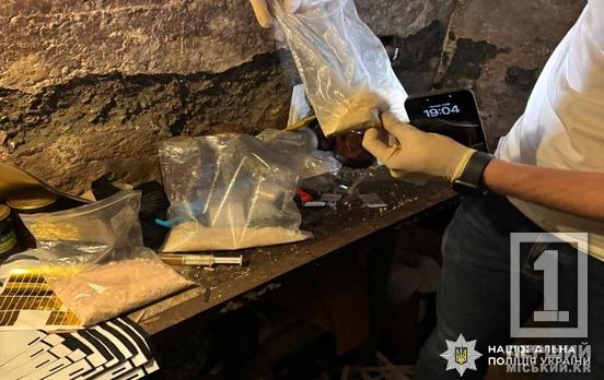 Мали близько 12 мільйонів грн прибутку щомісяця: банда наркоторговців, яку  очолив криворіжець, сяде на лаву підсудних