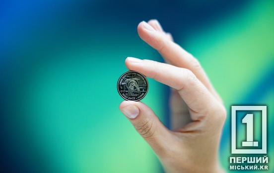 Технологии в руках Героев: в Украине выпустили монету в честь СБС ВСУ