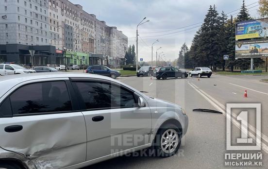 Інша автівка перекрила огляд: на Матусевича Ford зачепив Chevrolet