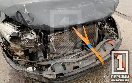 Берегитесь скользкой дороги: на объездной Volkswagen врезался в Dacia