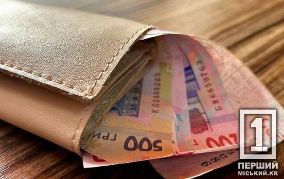Гроші за роботу на практиці: для студентів профколеджів запровадили нові правила оплати праці