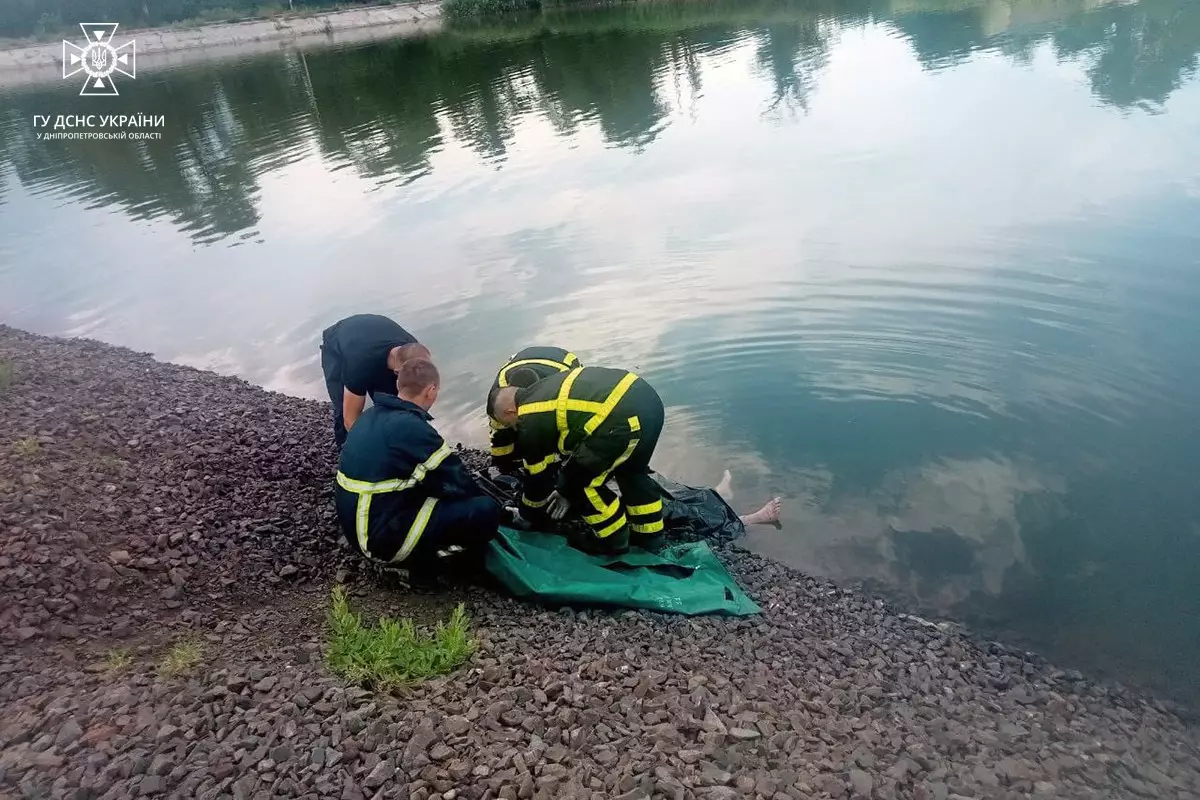 З водоймища Кривого Рогу рятувальники дістали бездиханне тіло чоловіка